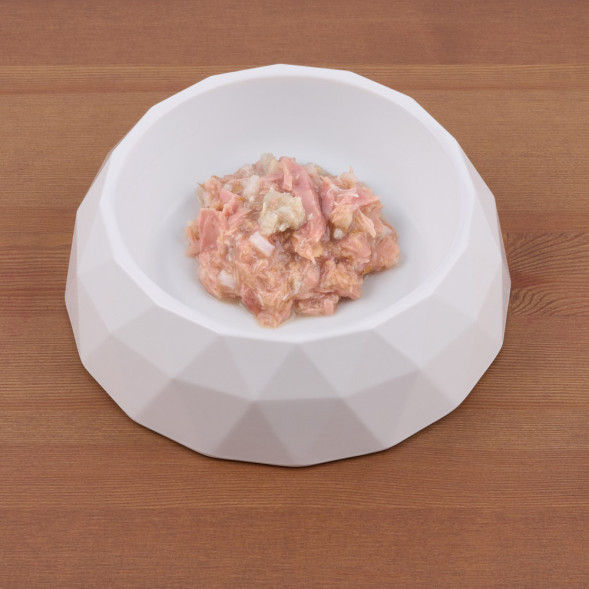 Monge Supreme Sterilised влажный корм для взрослых стерилизованных кошек с тунцом и крабом, в консервах - 80 г х 24 шт