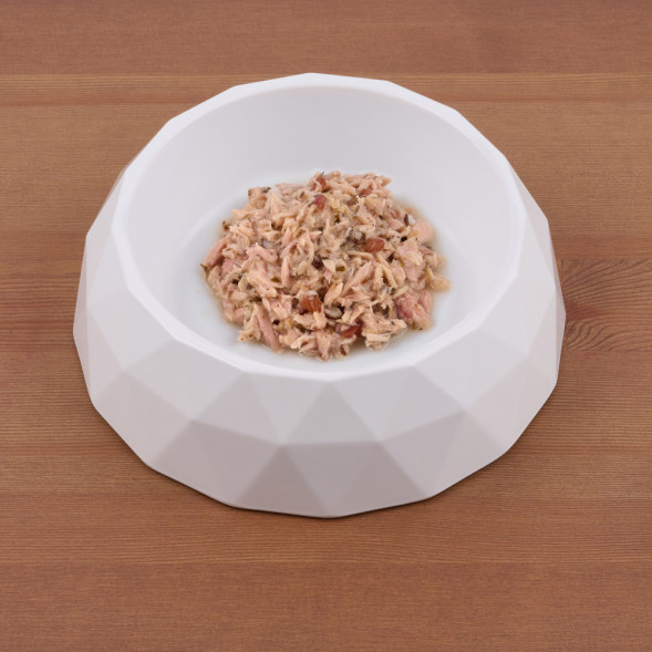 Monge Supreme Sterilised влажный корм для взрослых стерилизованных кошек с тунцом, бурым рисом и клюквой, в консервах - 80 г х 24 шт